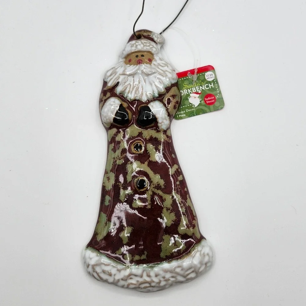 Santa's Workbench Ceramic Father Christmas Wall Decor Mottled Glaze 2002
